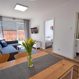 Bursztyn 1 Z Ogródkiem I Garażem Apartament Kołobrzeg
